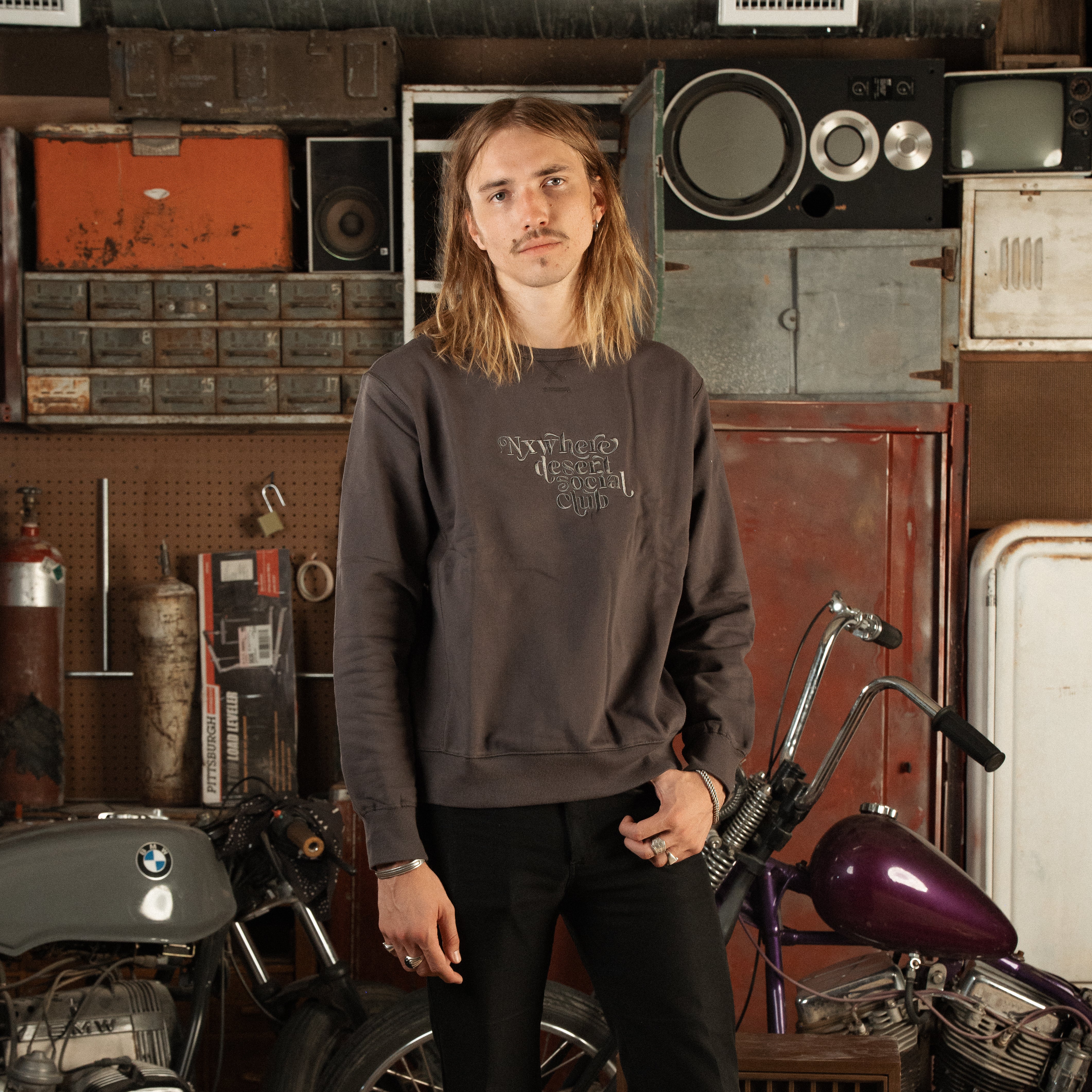 Retro Embroidered Sweatshirt - Men